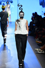 Load image into Gallery viewer, Audrey Ruffled 3D Embroidered Top