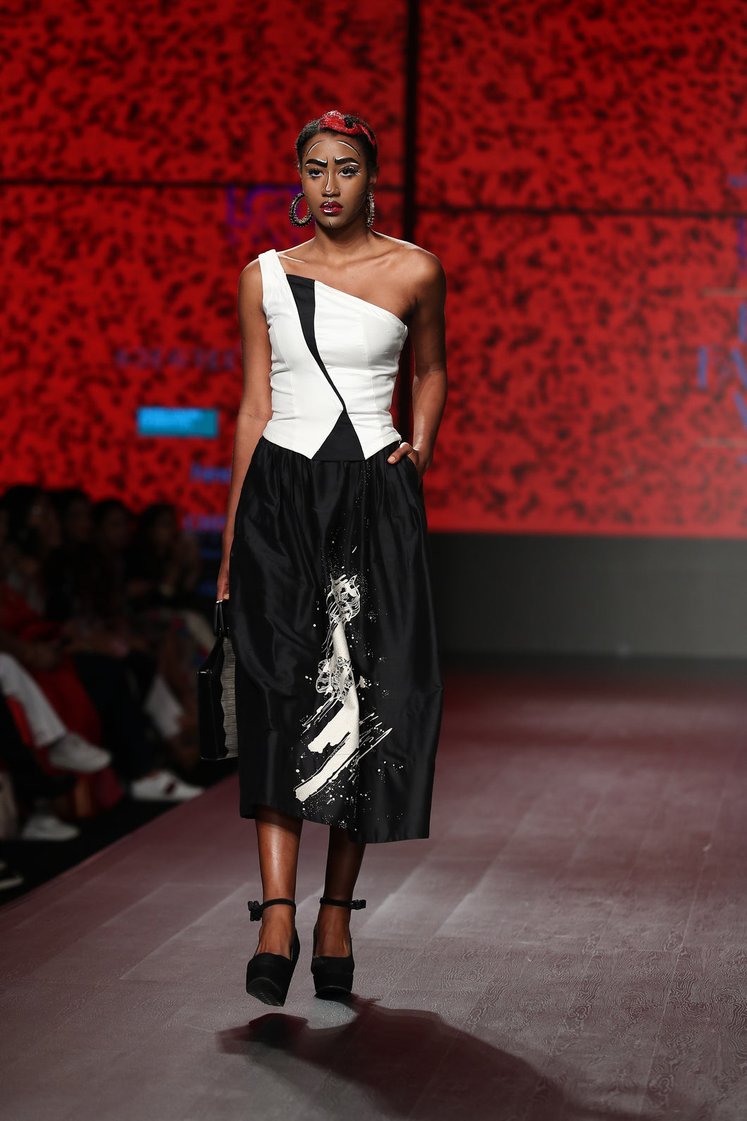 Midi hand-embroidered black skirt