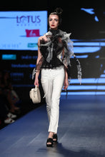 Load image into Gallery viewer, Charlene Slim-fit Cigarette Pants
